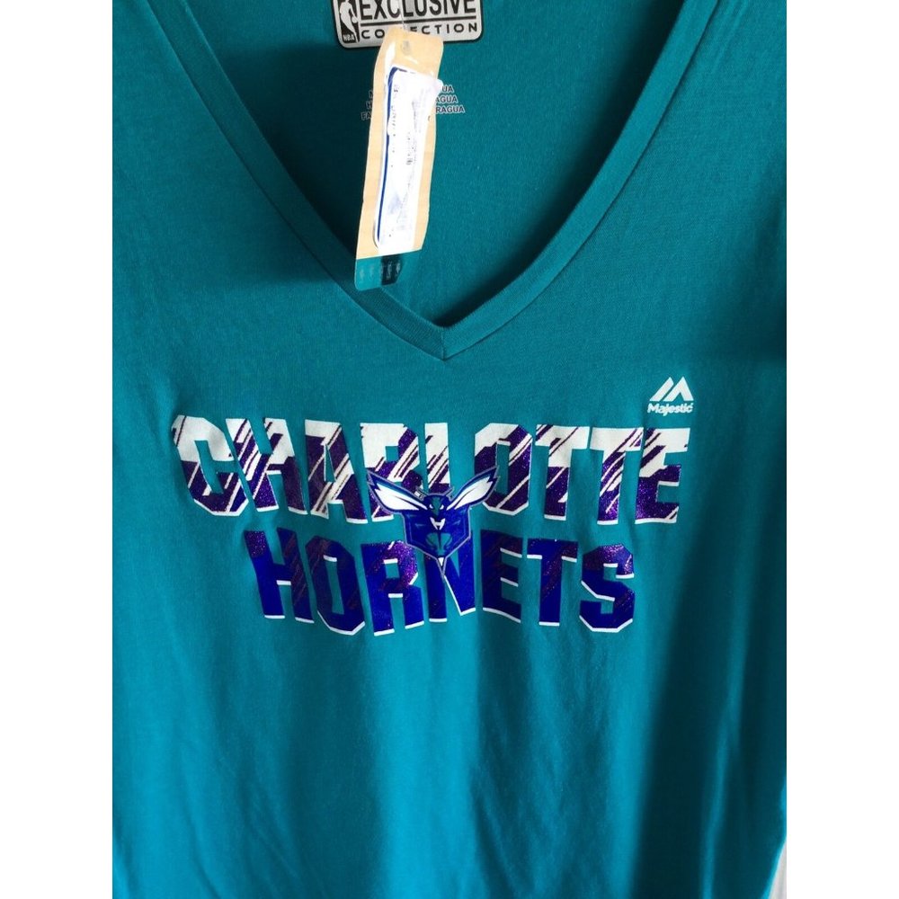NWT, Charlotte Hornets NBA, Womens Shirt, Size XL, Majestic Brand - Picture 2 of 6